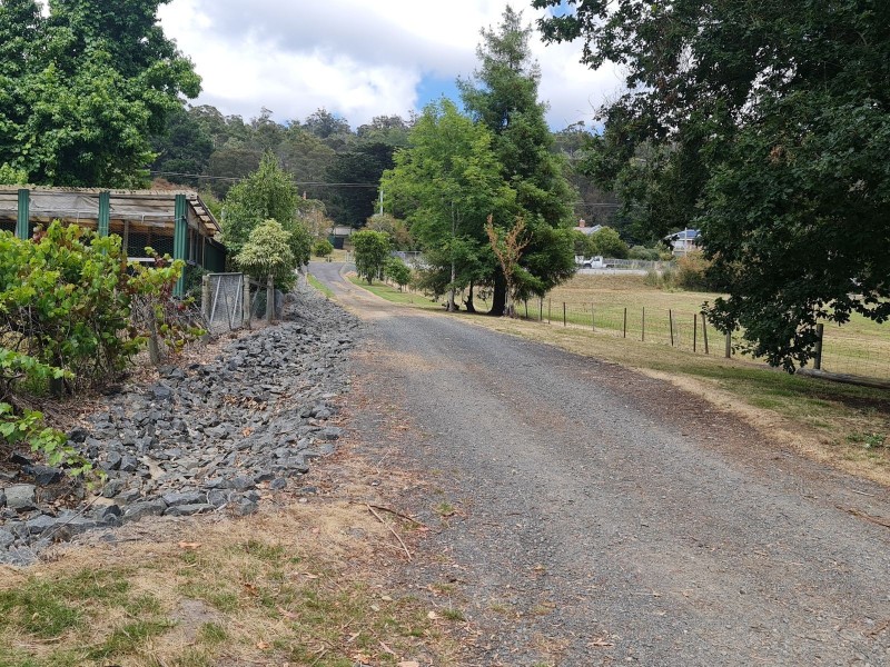 16 Main Road, Lanena TAS 7275