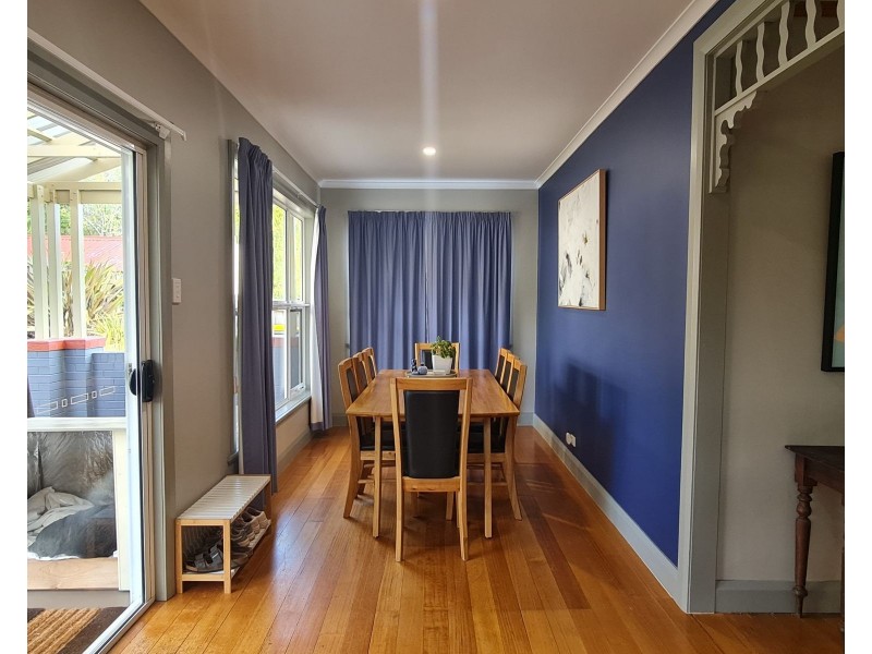 14 East Parade, Deloraine TAS 7304