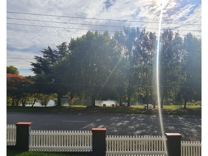 14 East Parade, Deloraine TAS 7304