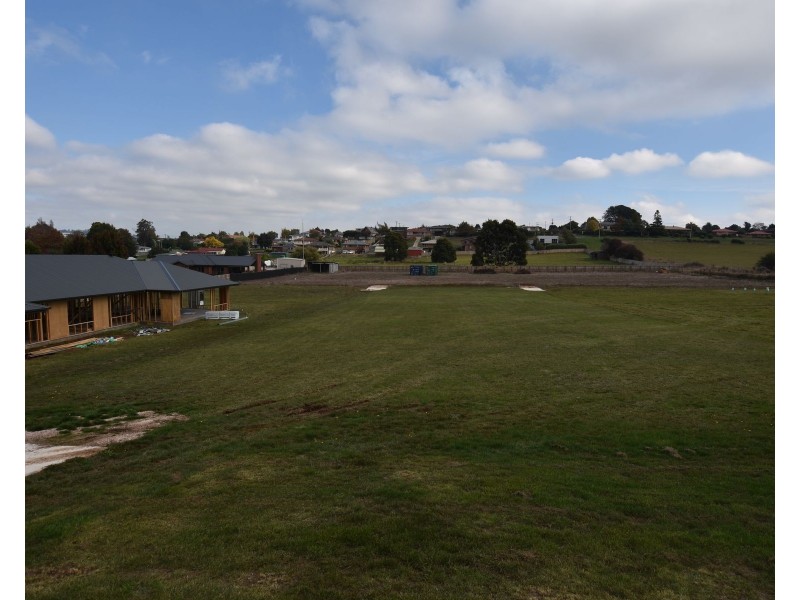 72 West Barrack St, Deloraine TAS 7304