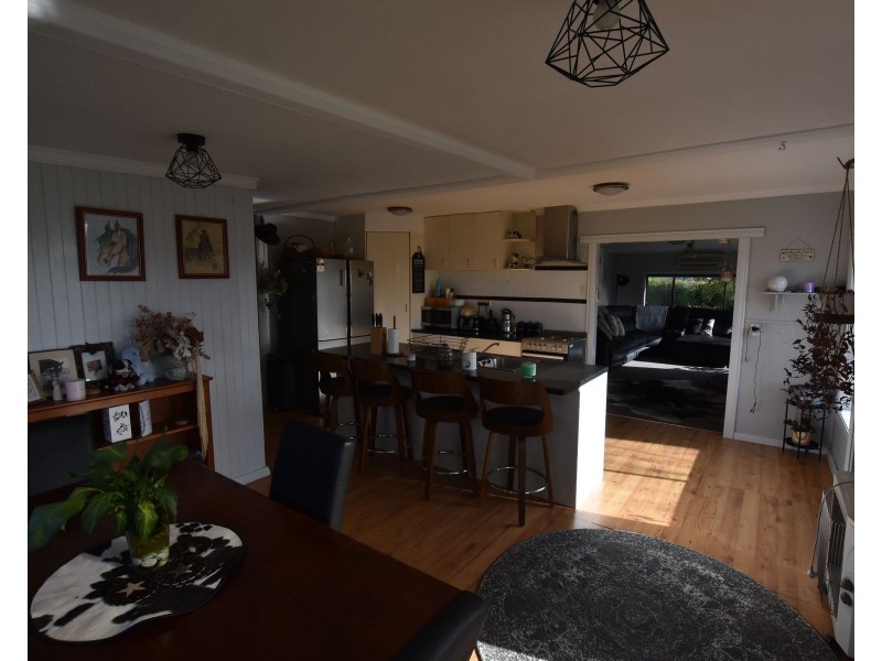 300 Pool Road, Caveside TAS 7304