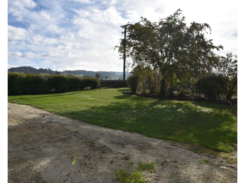 300 Pool Road, Caveside TAS 7304