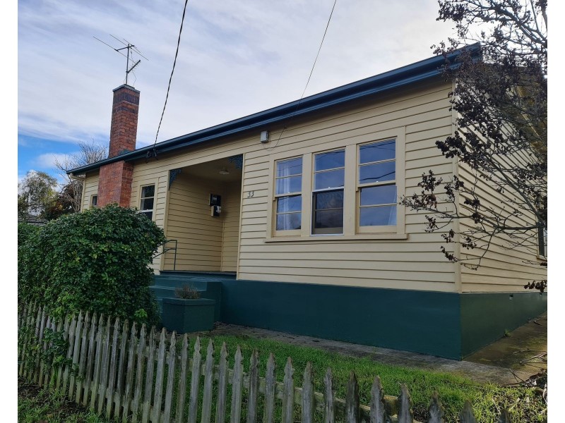 33 West Parade, Deloraine TAS 7304