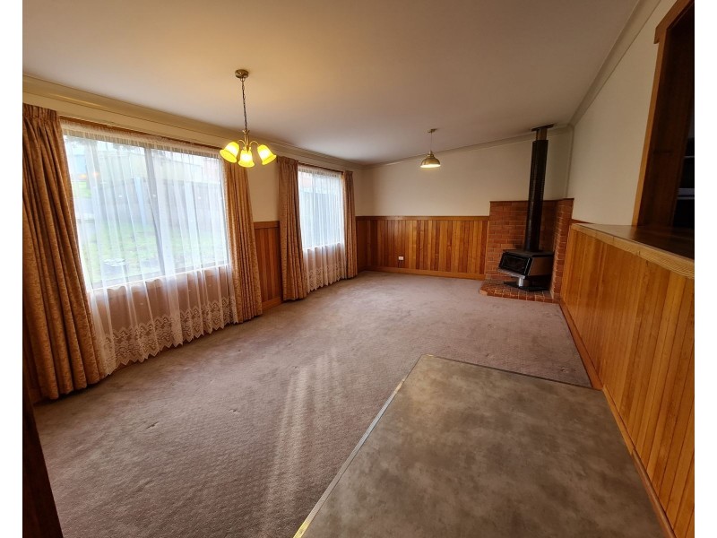 33 West Parade, Deloraine TAS 7304