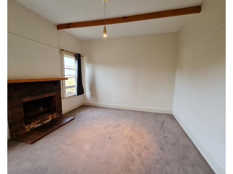 33 West Parade, Deloraine TAS 7304