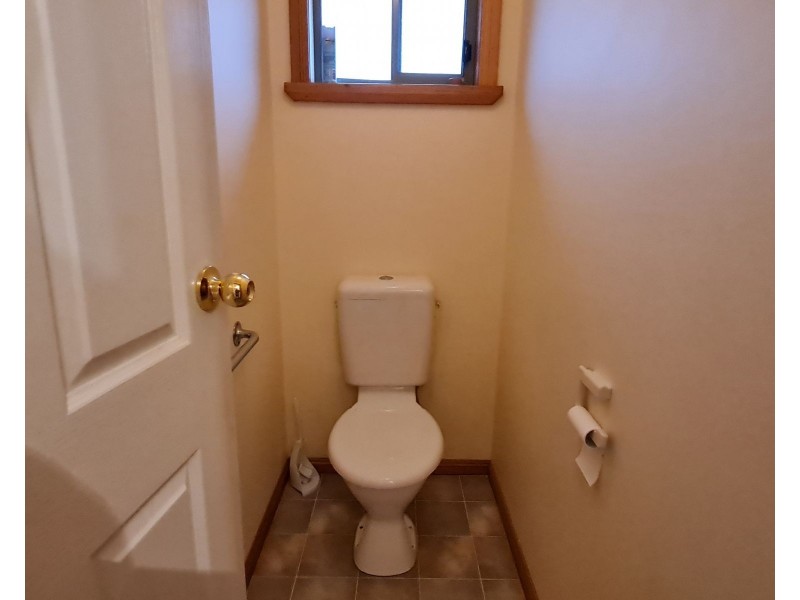 2/4 Bonney Street, Deloraine TAS 7304