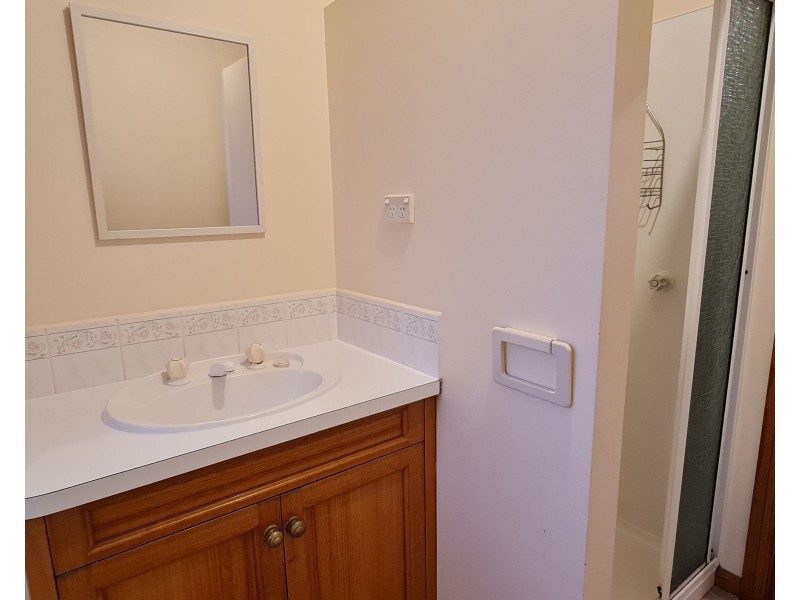 2/4 Bonney Street, Deloraine TAS 7304