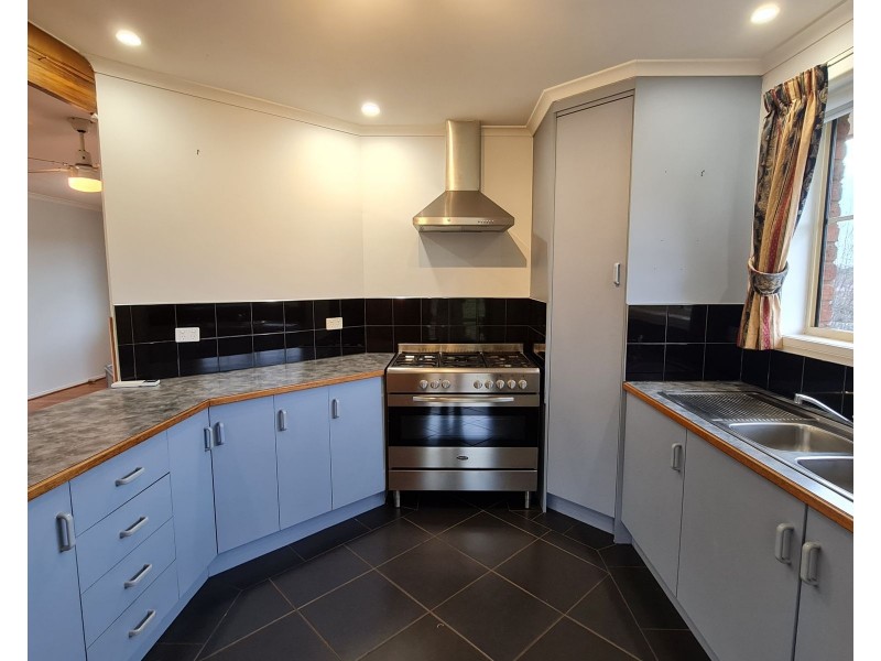 6 East Goderich Street,, Deloraine TAS 7304
