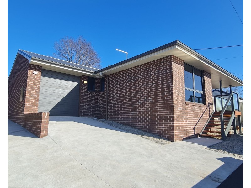 1/16 West Barrack Street, Deloraine TAS 7304