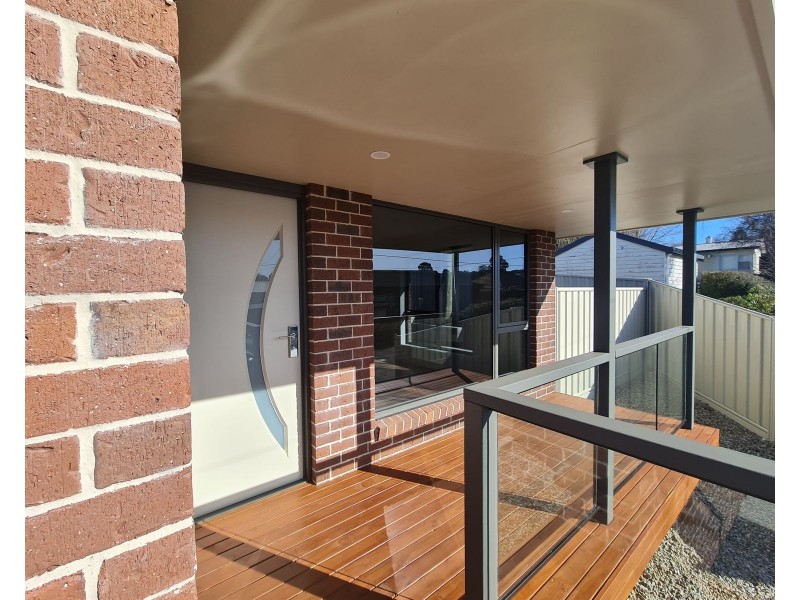 1/16 West Barrack Street, Deloraine TAS 7304