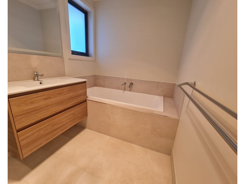 1/16 West Barrack Street, Deloraine TAS 7304