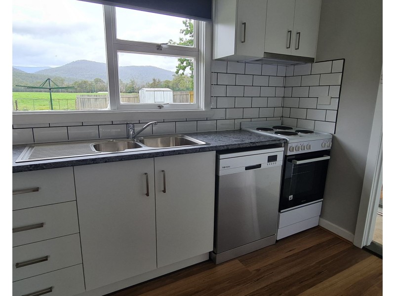 51 Main Road, Meander TAS 7304