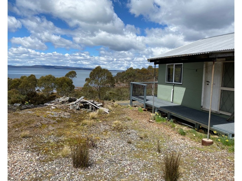 10537 Highland Lakes Road, Doctors Point TAS 7304