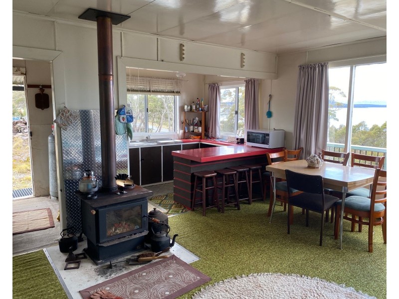 10537 Highland Lakes Road, Doctors Point TAS 7304