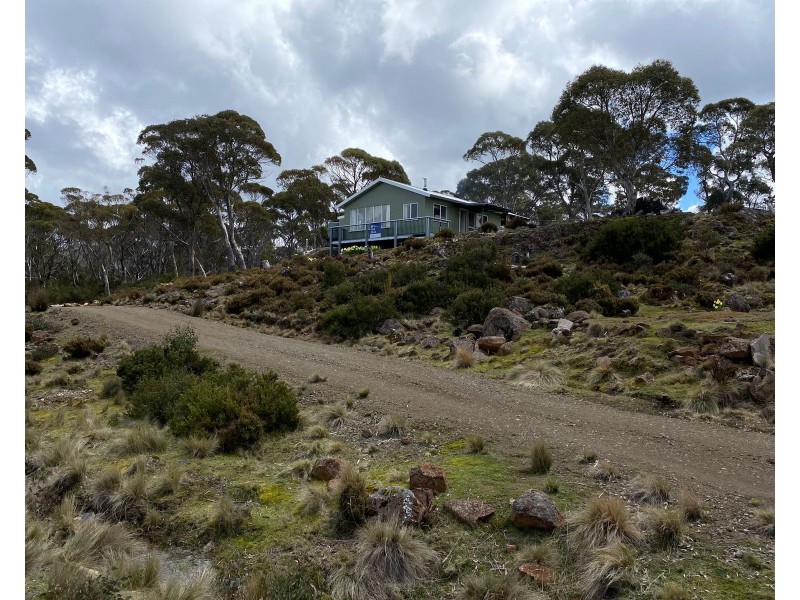 10537 Highland Lakes Road, Doctors Point TAS 7304