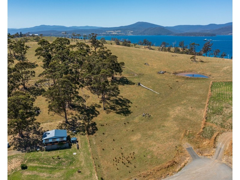 69 Dunn Drive, Surveyors Bay TAS 7116