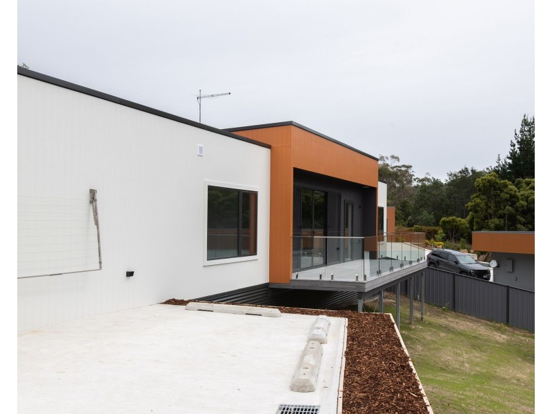 2/17 Wildmore Crescent, Exeter TAS 7275