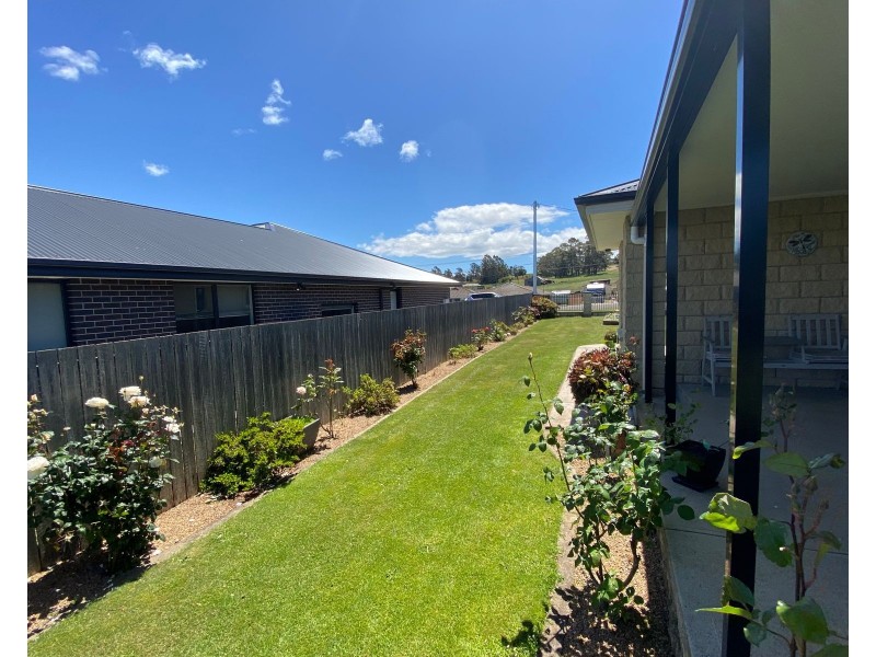 6 Winter St, Deloraine TAS 7304