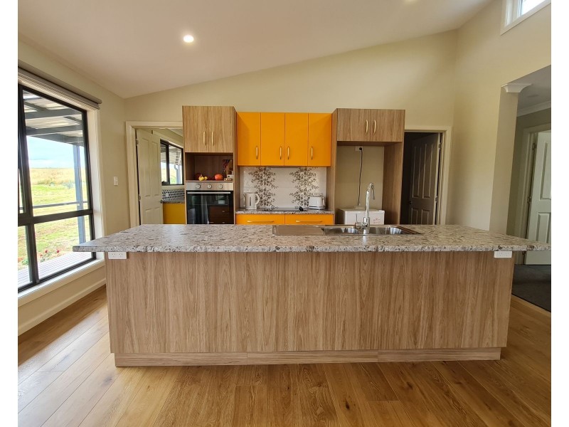 4 Smith Street, Deloraine TAS 7304