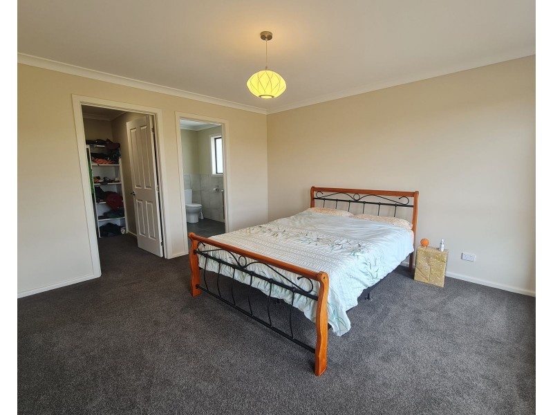 4 Smith Street, Deloraine TAS 7304