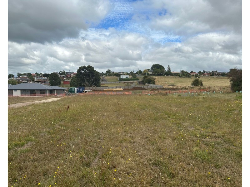 76 West Barrack Street, Deloraine TAS 7304