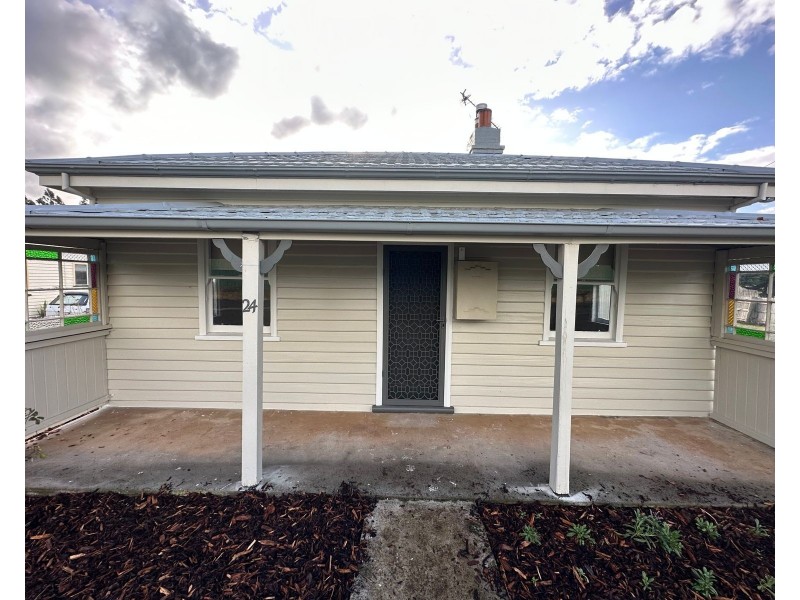 24 Grigg Street, Deloraine TAS 7304