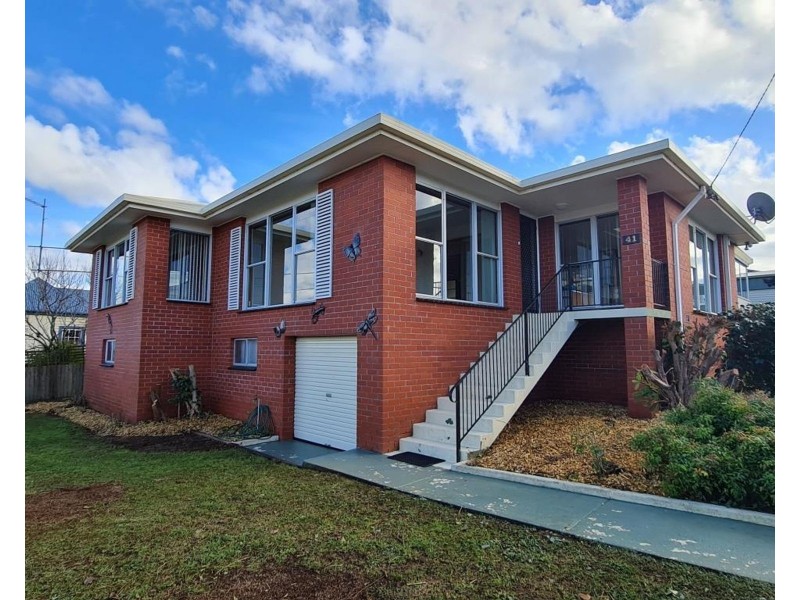 41 Weston St,, Deloraine TAS 7304