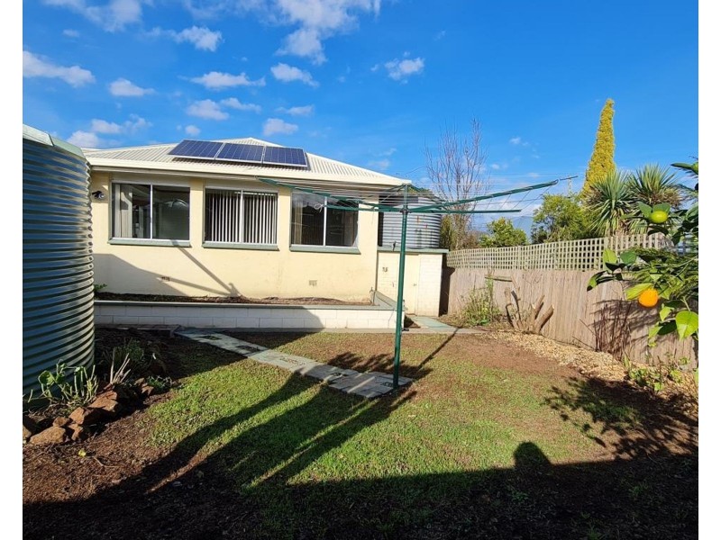 41 Weston St,, Deloraine TAS 7304