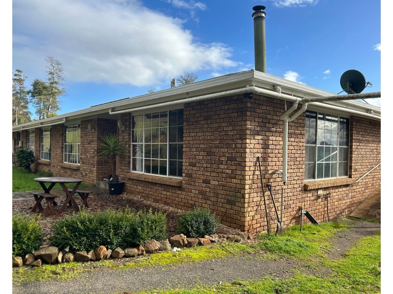 106 Pumicestone Road, Deloraine TAS 7304