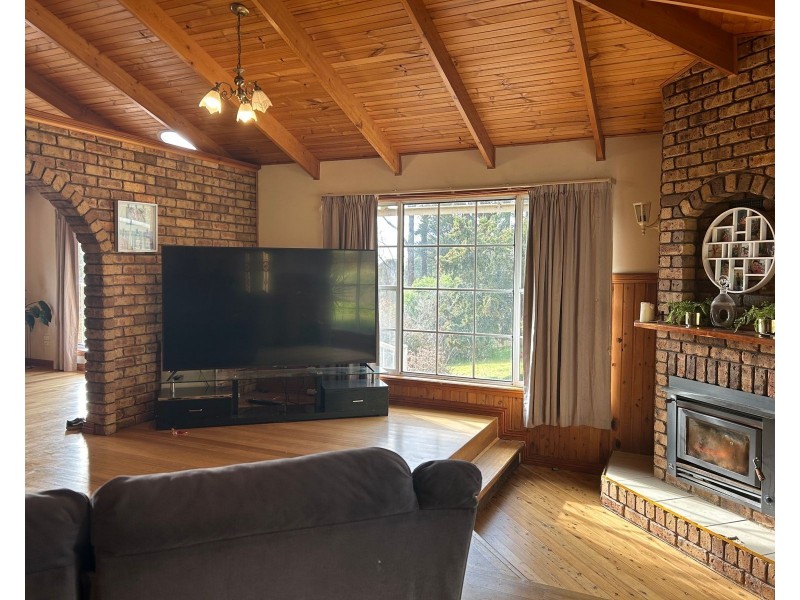 106 Pumicestone Road, Deloraine TAS 7304