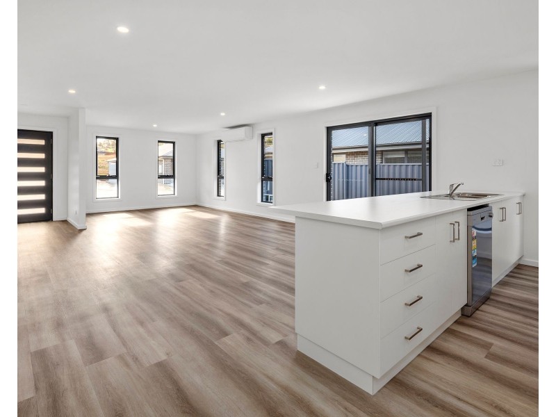 6/70 West Barrack, Deloraine TAS 7304