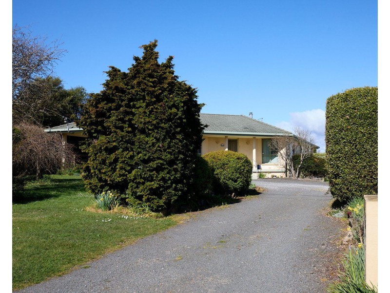 7 Gleadow Street, Deloraine TAS 7304