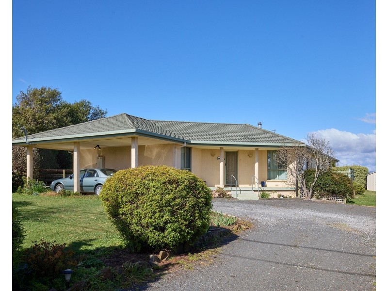 7 Gleadow Street, Deloraine TAS 7304