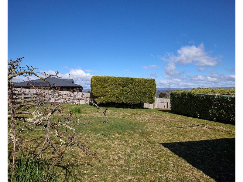 7 Gleadow Street, Deloraine TAS 7304