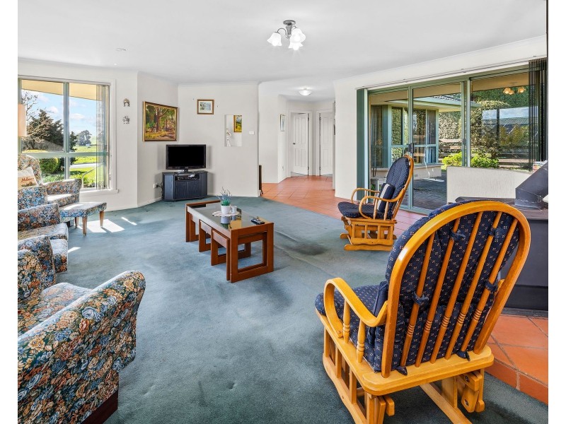 7 Gleadow Street, Deloraine TAS 7304