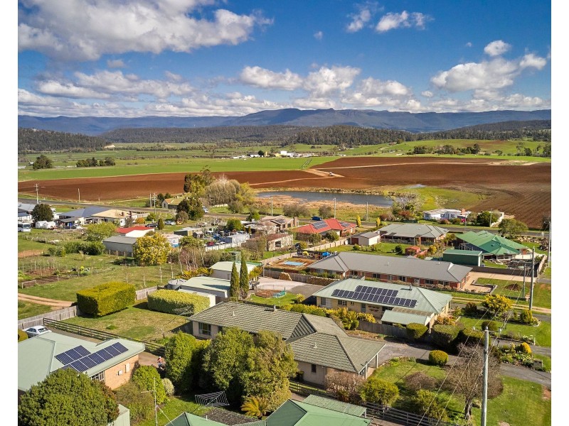 7 Gleadow Street, Deloraine TAS 7304
