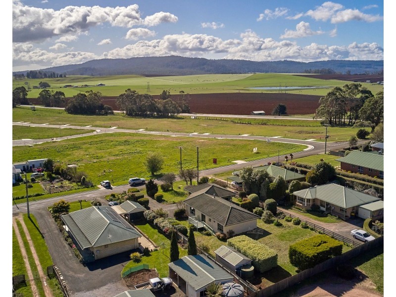 7 Gleadow Street, Deloraine TAS 7304