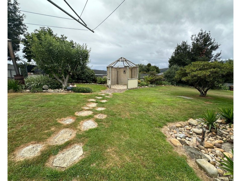 28 McNeill Street, Mole Creek TAS 7304