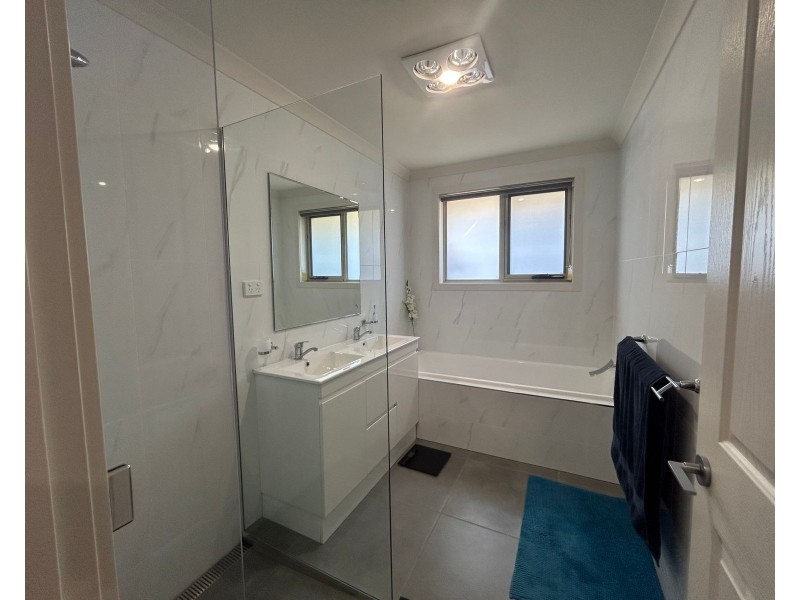 2/24 William Street, Westbury TAS 7303