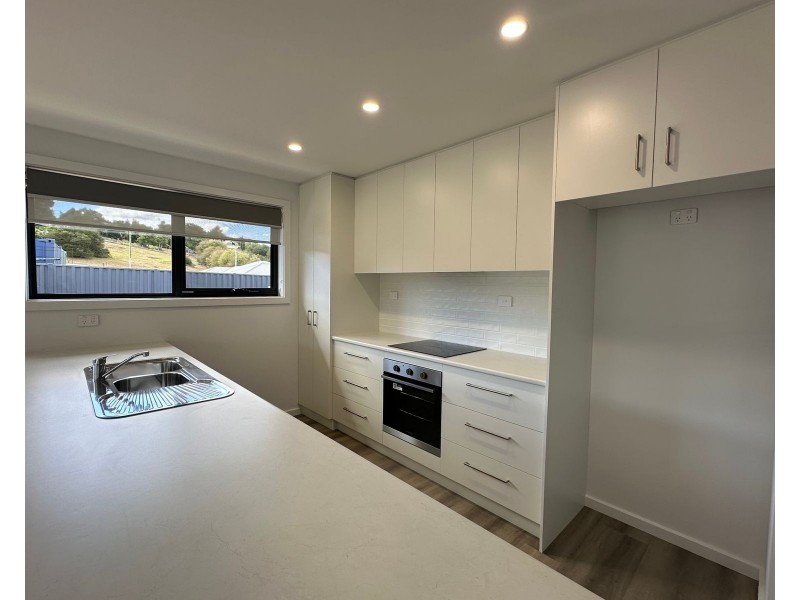 1/70 West Barrack Street, Deloraine TAS 7304