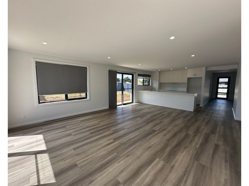 1/70 West Barrack Street, Deloraine TAS 7304