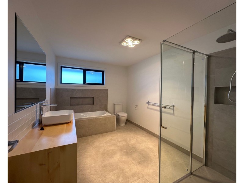 2/70 West Barrack Street, Deloraine TAS 7304