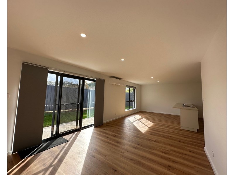 2/70 West Barrack Street, Deloraine TAS 7304