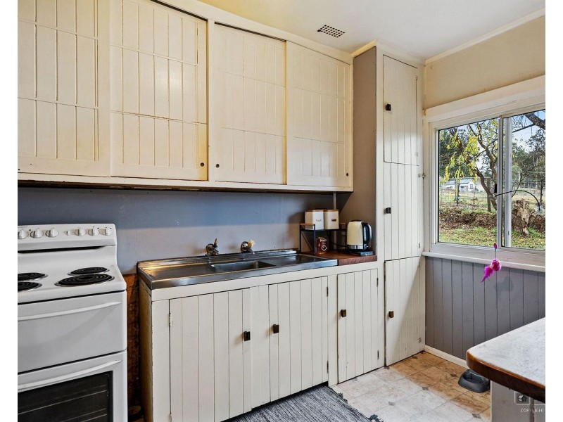 10 Knights Road, Geeveston TAS 7116