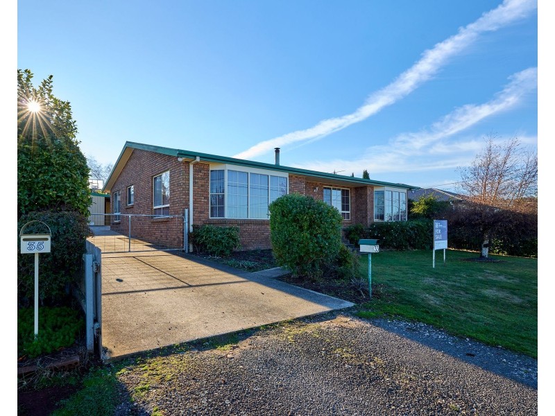 33 Dry Street, Deloraine TAS 7304