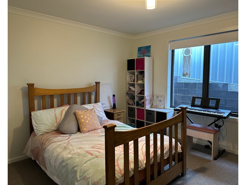 2/16 West Barrack Street, Deloraine TAS 7304