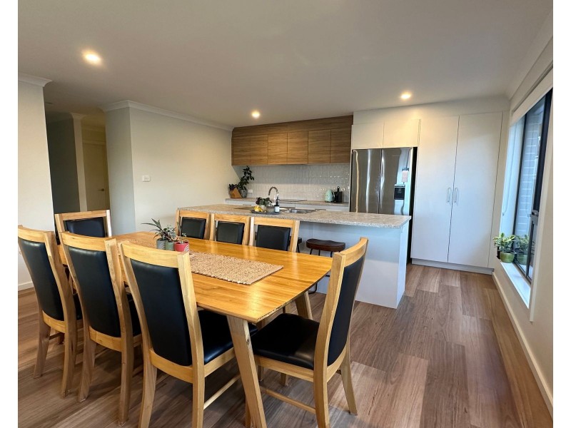 2/16 West Barrack Street, Deloraine TAS 7304