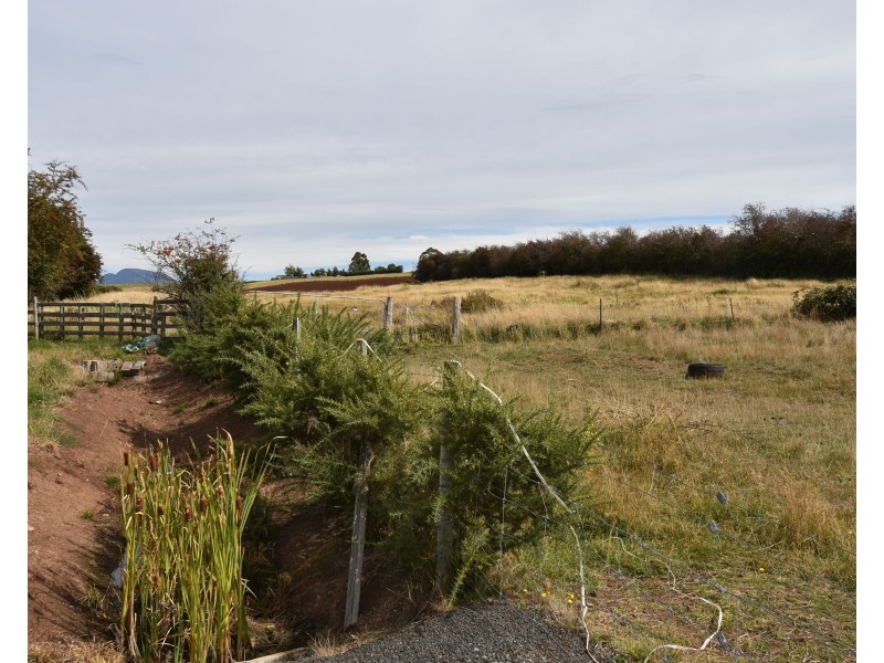 6 Robert Street, Exton TAS 7303