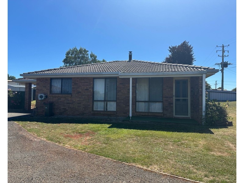 1/7 Winter Street, Deloraine TAS 7304