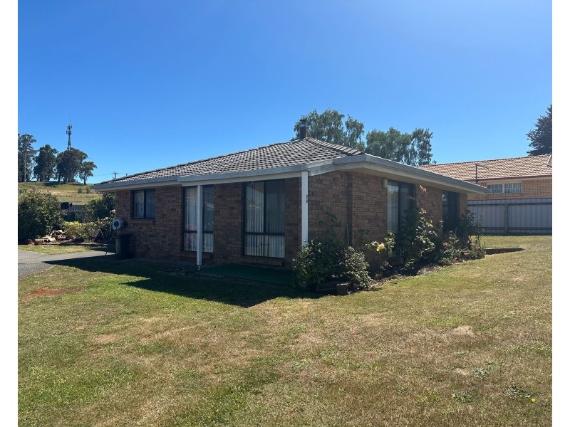 1/7 Winter Street, Deloraine TAS 7304